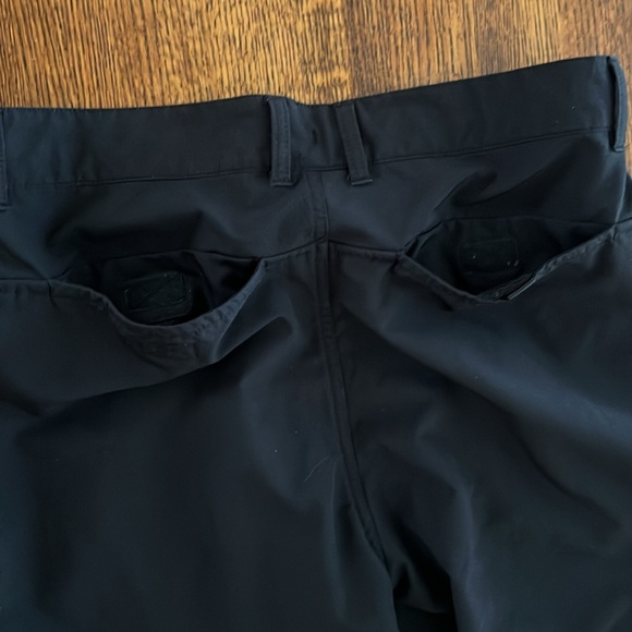 Men’s North Face Black Shorts 32 Waist, Inseam 9”. - Picture 8 of 13